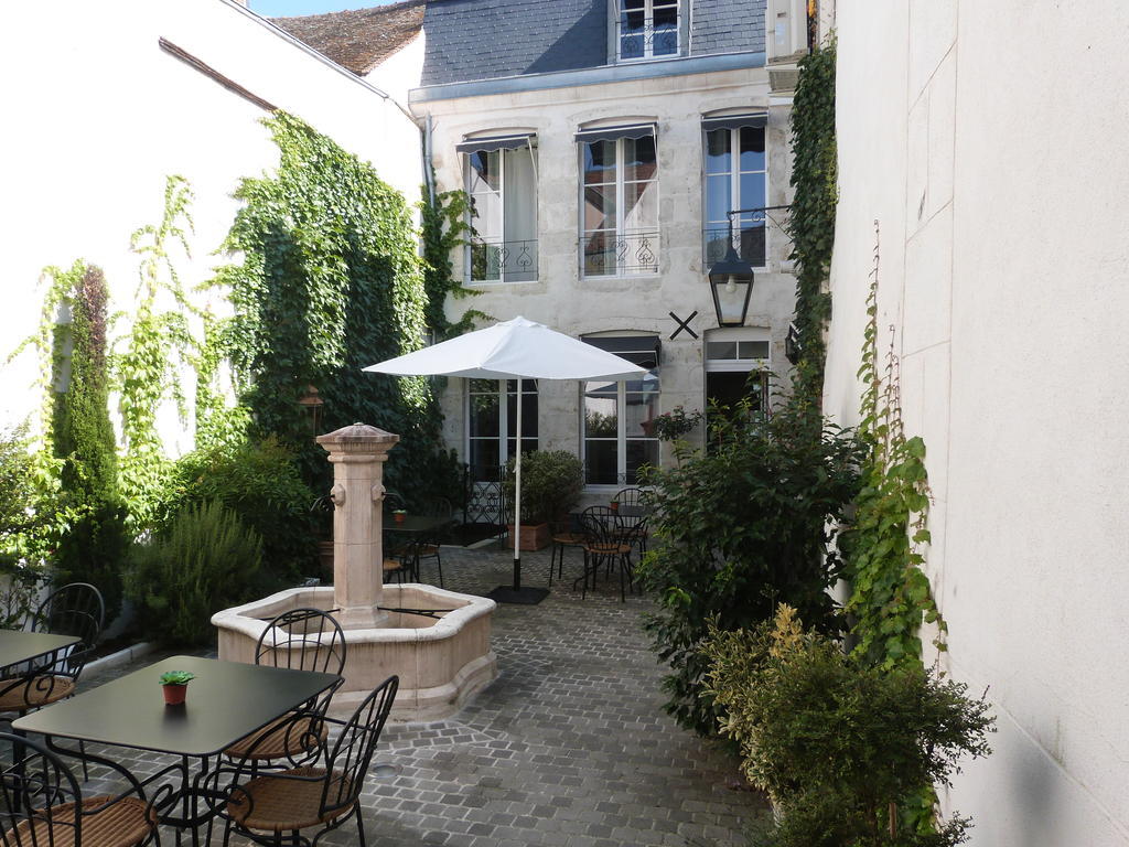 Hotel La Closeraie Sully-sur-Loire Exterior foto